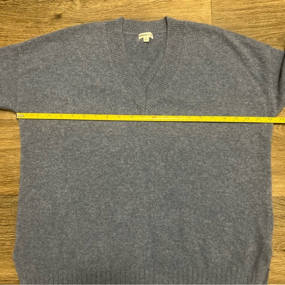 Minnie Rose 100% Cashmere Long and Lean V-Neck Sweater Blue Size Medium - Picture 6 of 10